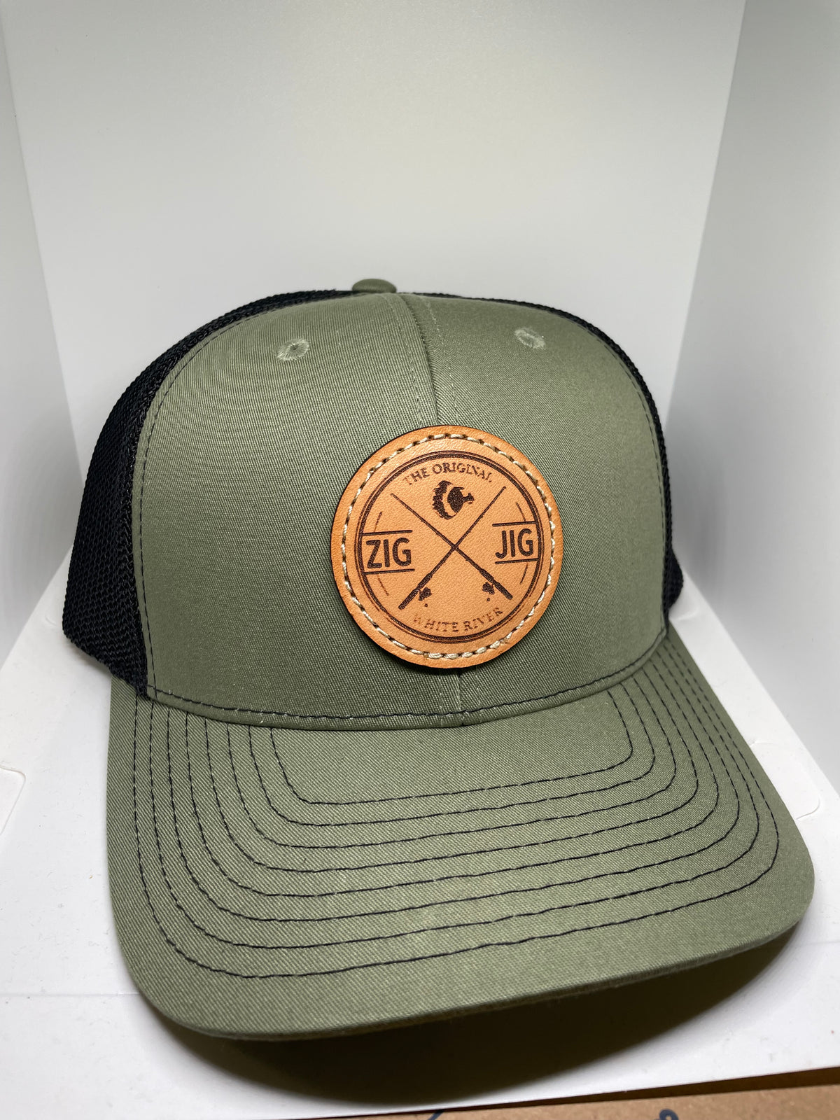 Zig Jig Zig Lid Leather Patch Snapback Hat in Olive/Black